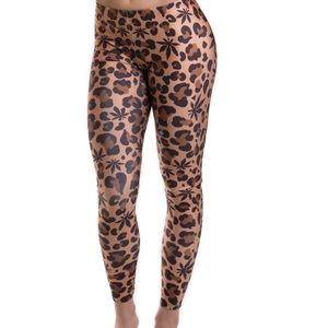 Miss Mary Jane Co weed leaf leopard print leggings